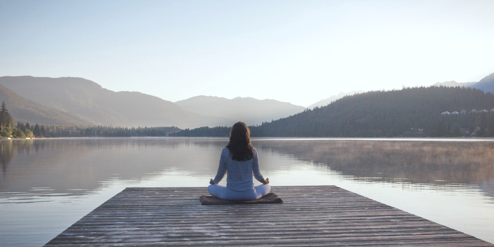 Instruktor jogi vs. Nauczyciel jogi – jakie są różnice?