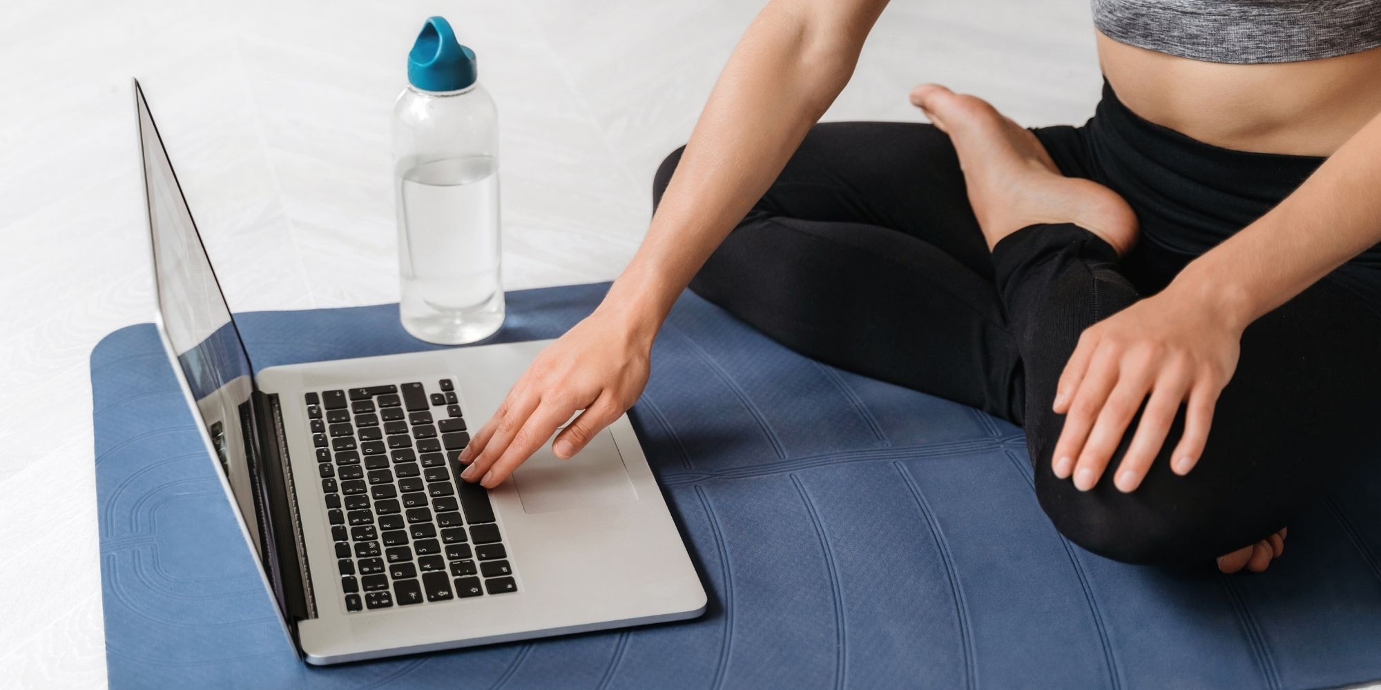 Jak skutecznie wypromować wyjazd jogowy? 13 sprawdzonych strategii, które zapełnią Twoją listę zapisów